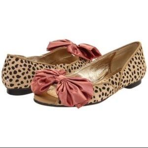 LIBBY EDELMAN KENDRA CHEETAH PEEP TOE FLAT